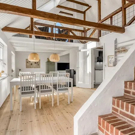 Nyaraló Nyrenoveret Landhus Med Panoramudsigt Sj1079 *