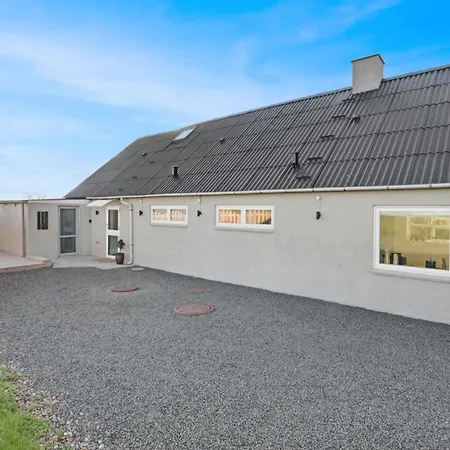 Nyrenoveret Landhus Med Panoramudsigt Sj1079 Nyaraló *