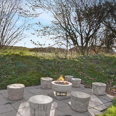 Nyrenoveret Landhus Med Panoramudsigt Sj1079